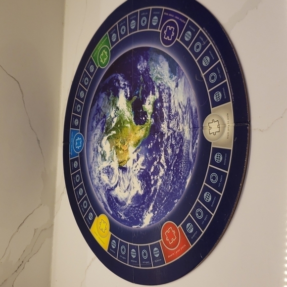 Imagination DVD Game Planet Earth the Interactive DVD Game 9.5" x 9.5" … - Picture 6 of 9